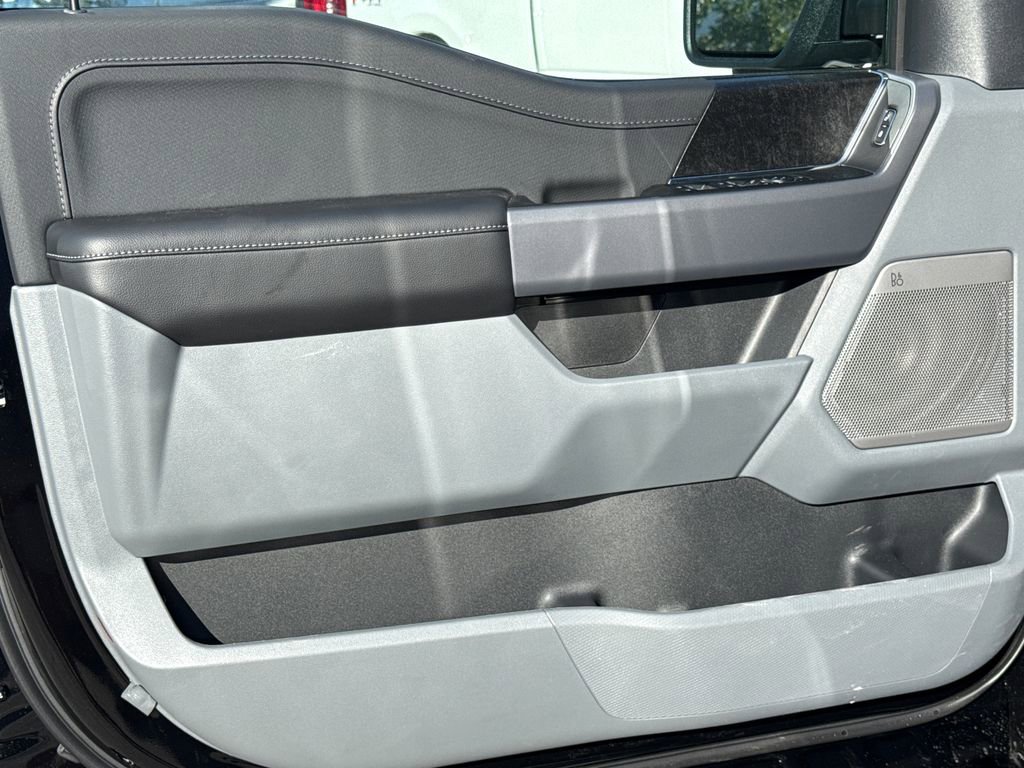 New 2025 Ford F150 Lightning Flash image 18