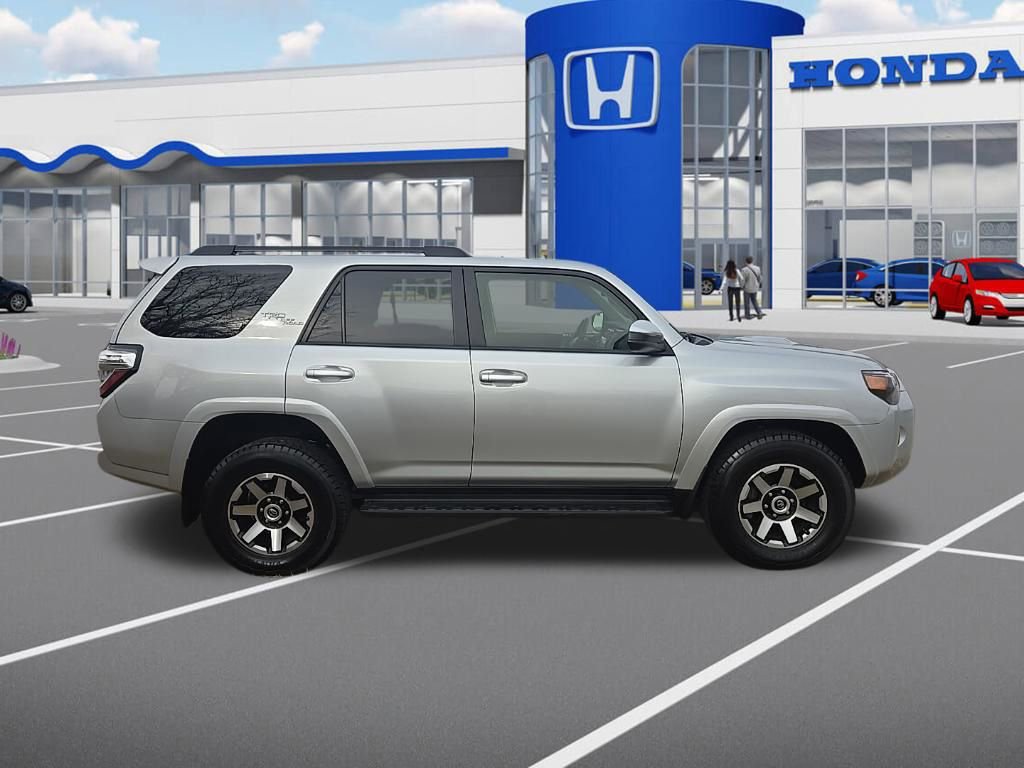 Used 2024 Toyota 4Runner TRD Off-Road image 10