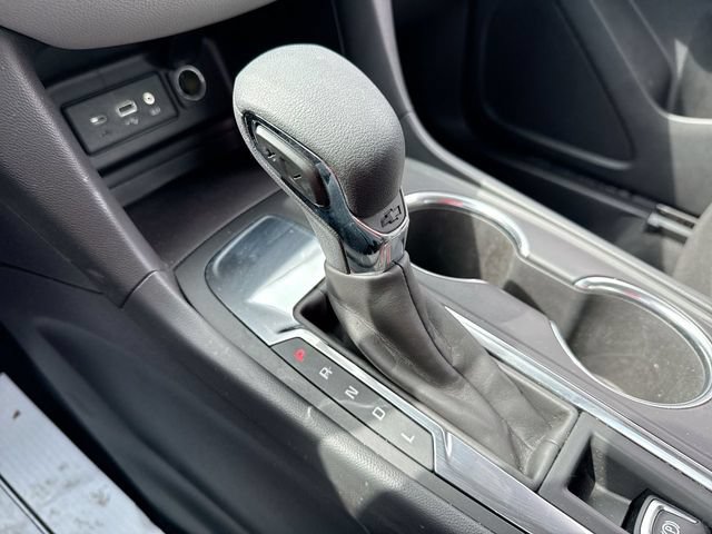 Used 2024 Chevrolet Equinox LS FWD image 20