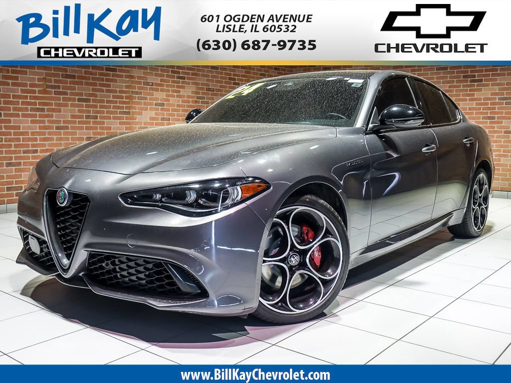 Used 2024 Alfa Romeo Giulia Veloce AWD/4WD image 1