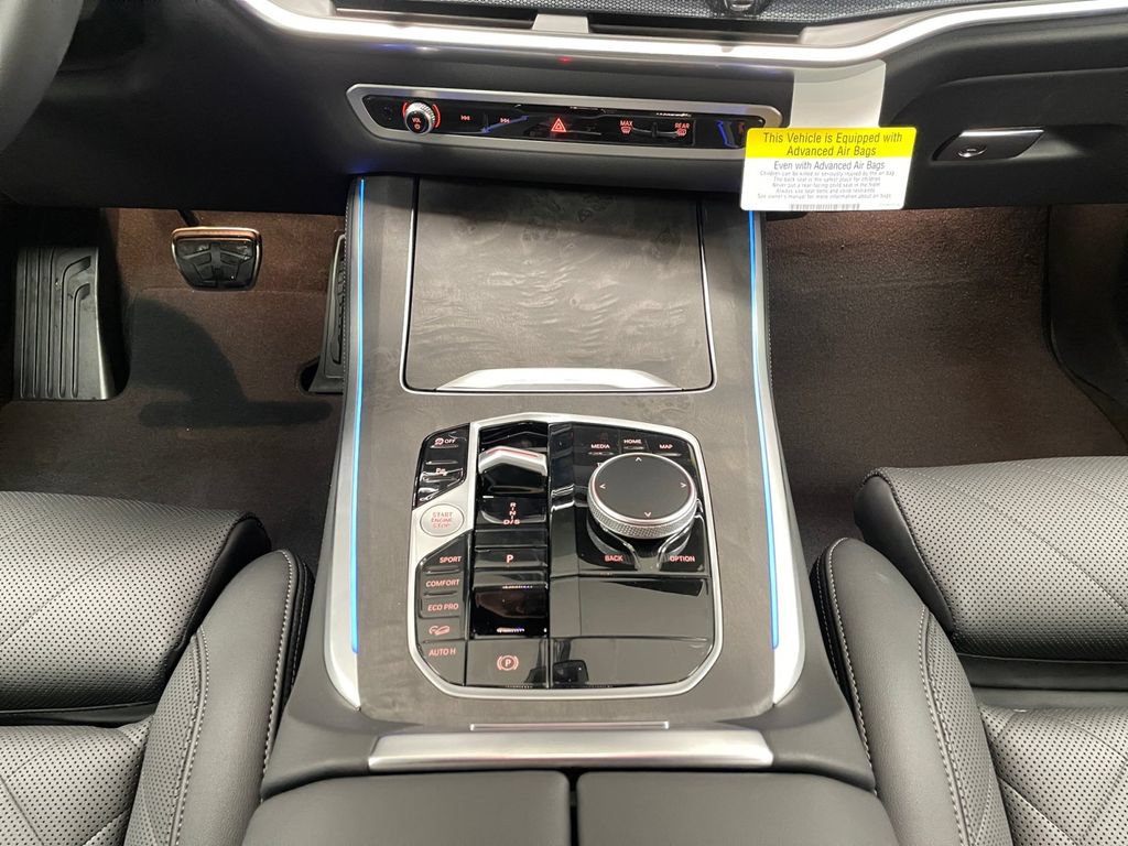New 2026 BMW X5 xDrive40i w/ M Sport Package AWD/4WD image 9
