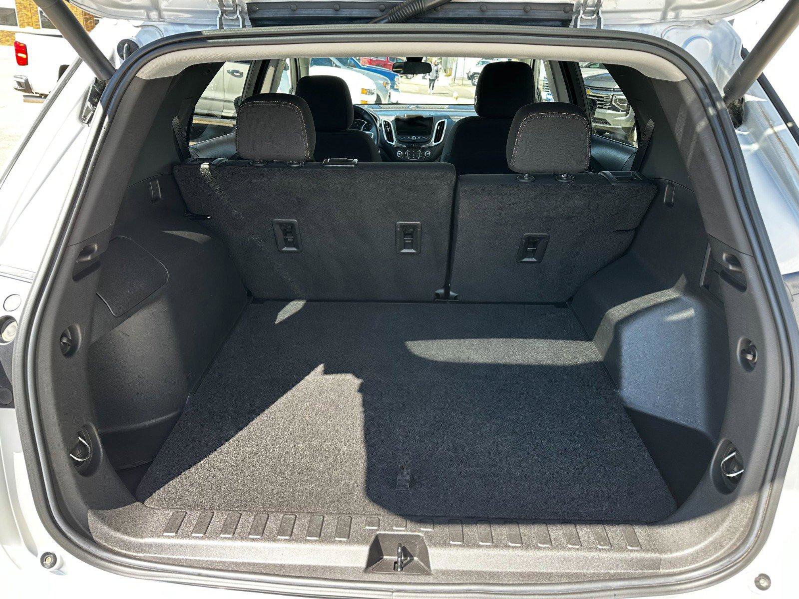 Used 2022 Chevrolet Equinox LT image 18