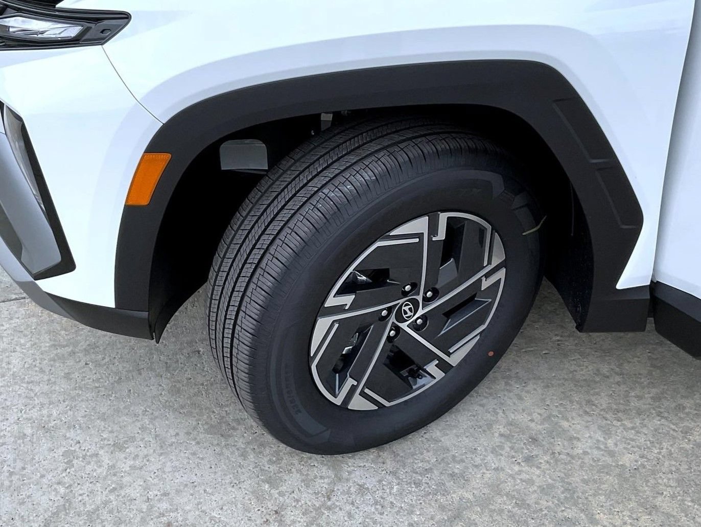 New 2026 Hyundai Tucson Blue SE AWD/4WD image 24