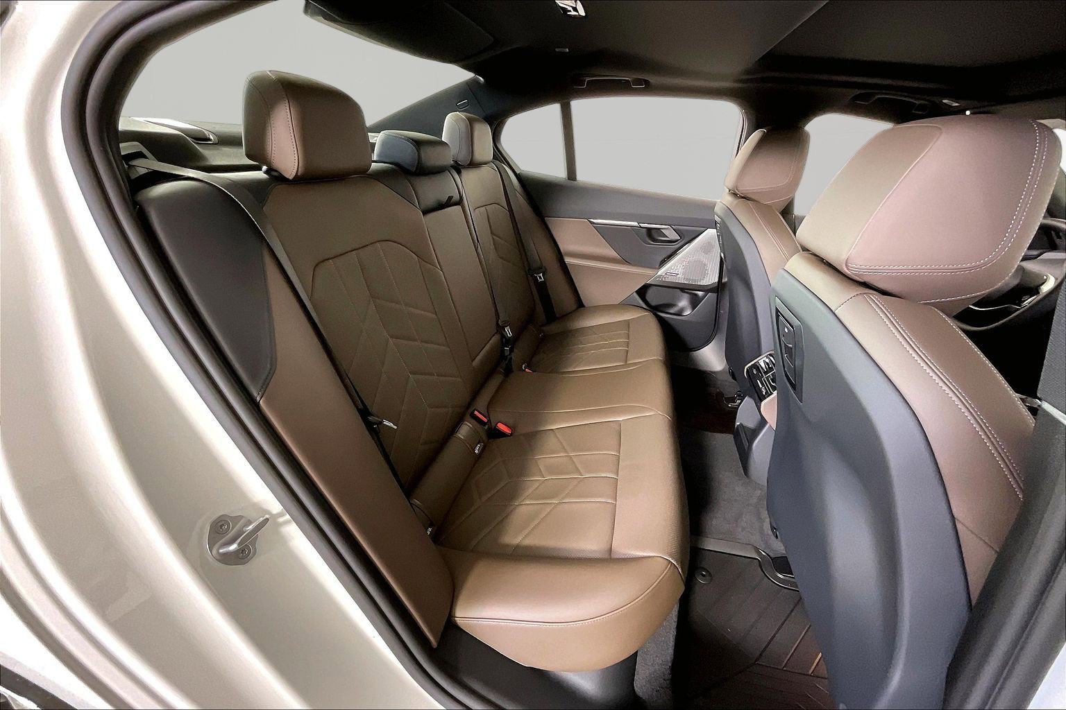New 2026 BMW 530i xDrive image 13