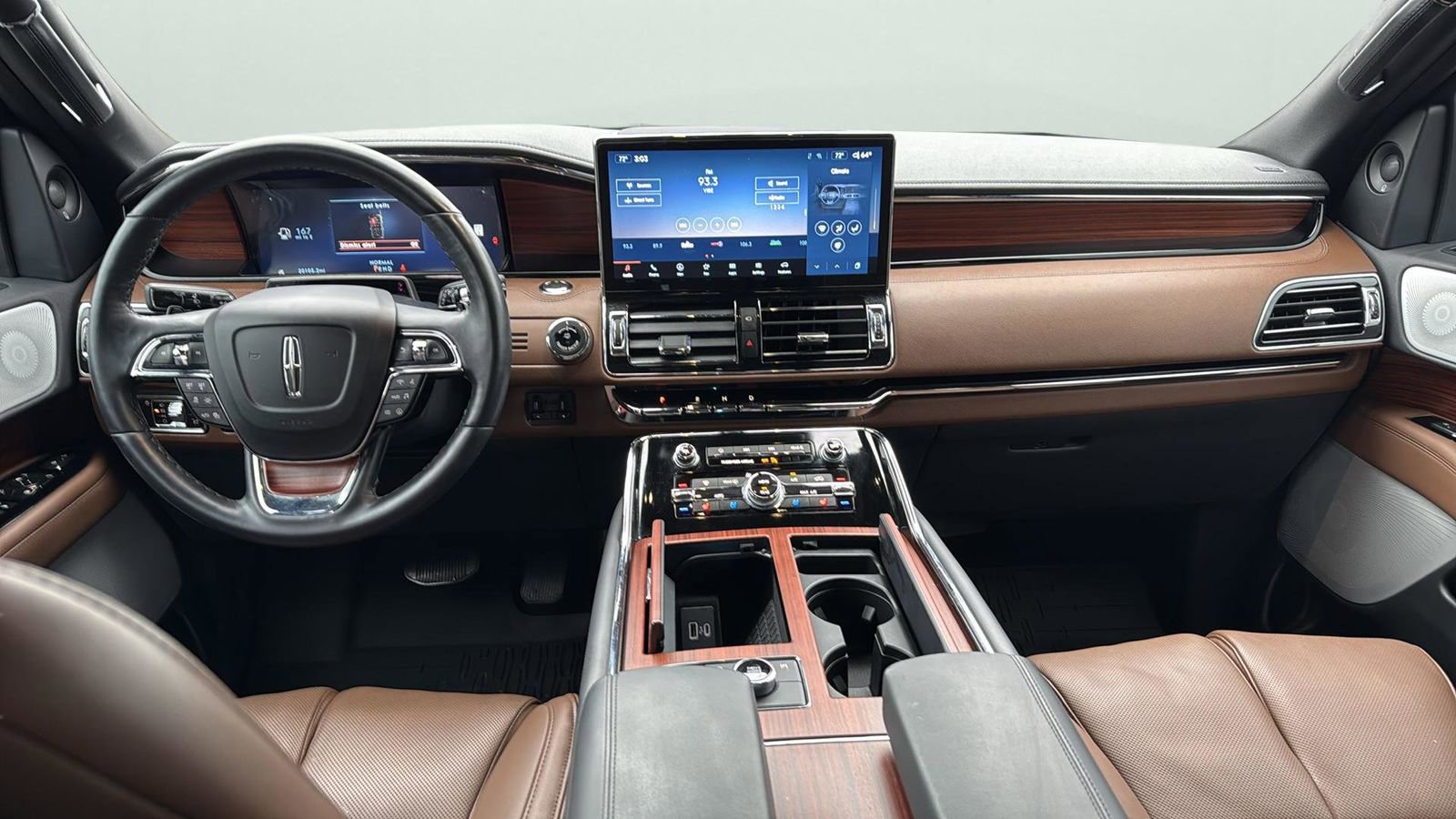 Certified 2024 Lincoln Navigator L Reserve image 22