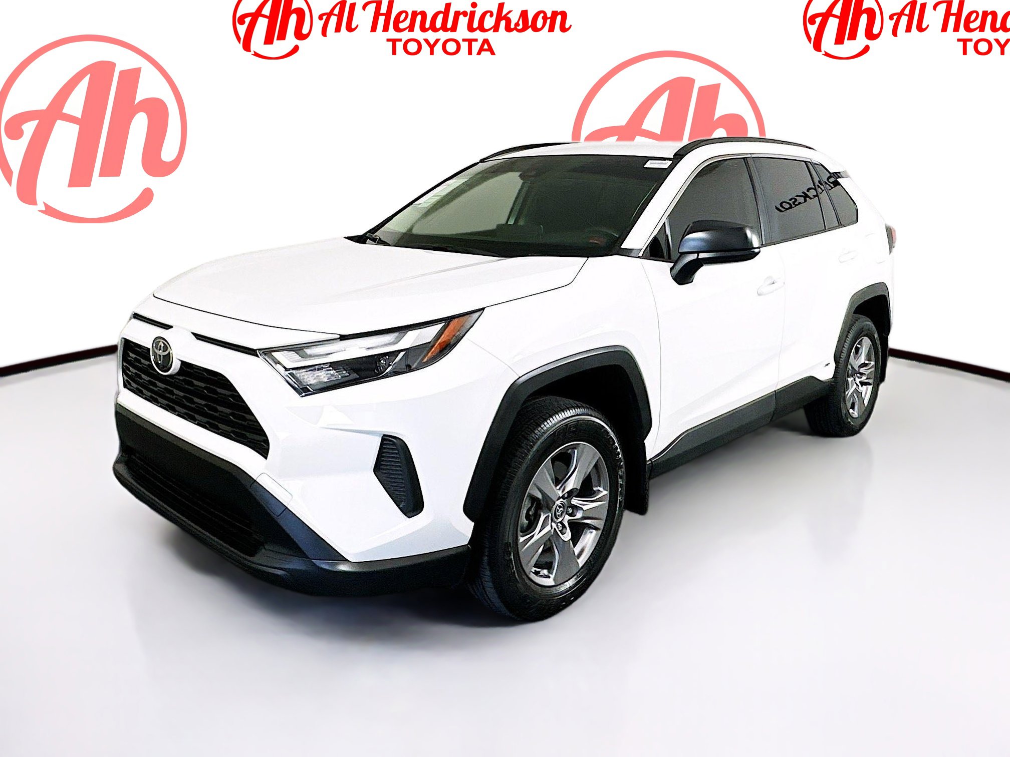 Used 2025 Toyota RAV4 LE image 7