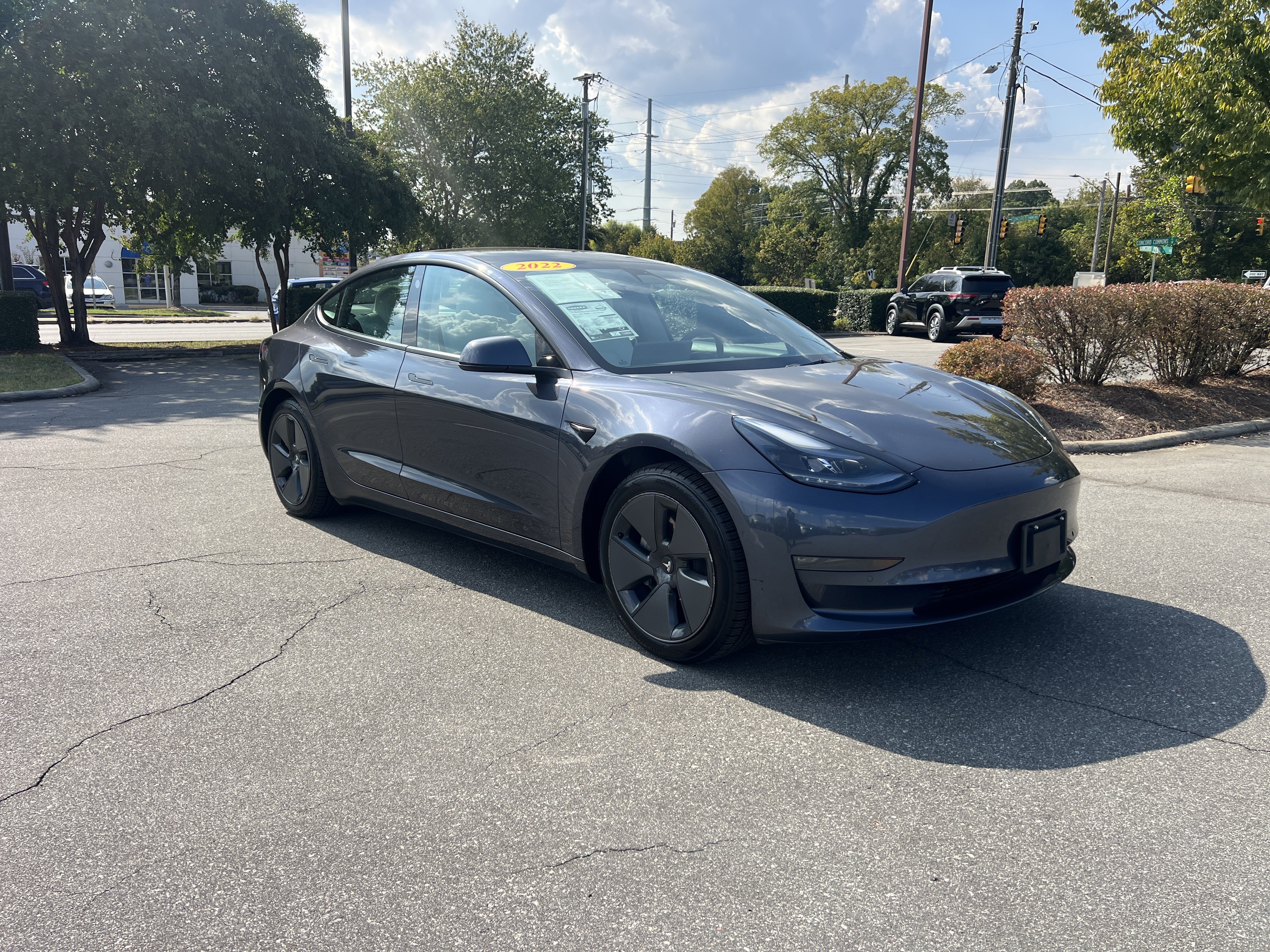 Used 2022 Tesla Model 3 Long Range AWD/4WD image 3