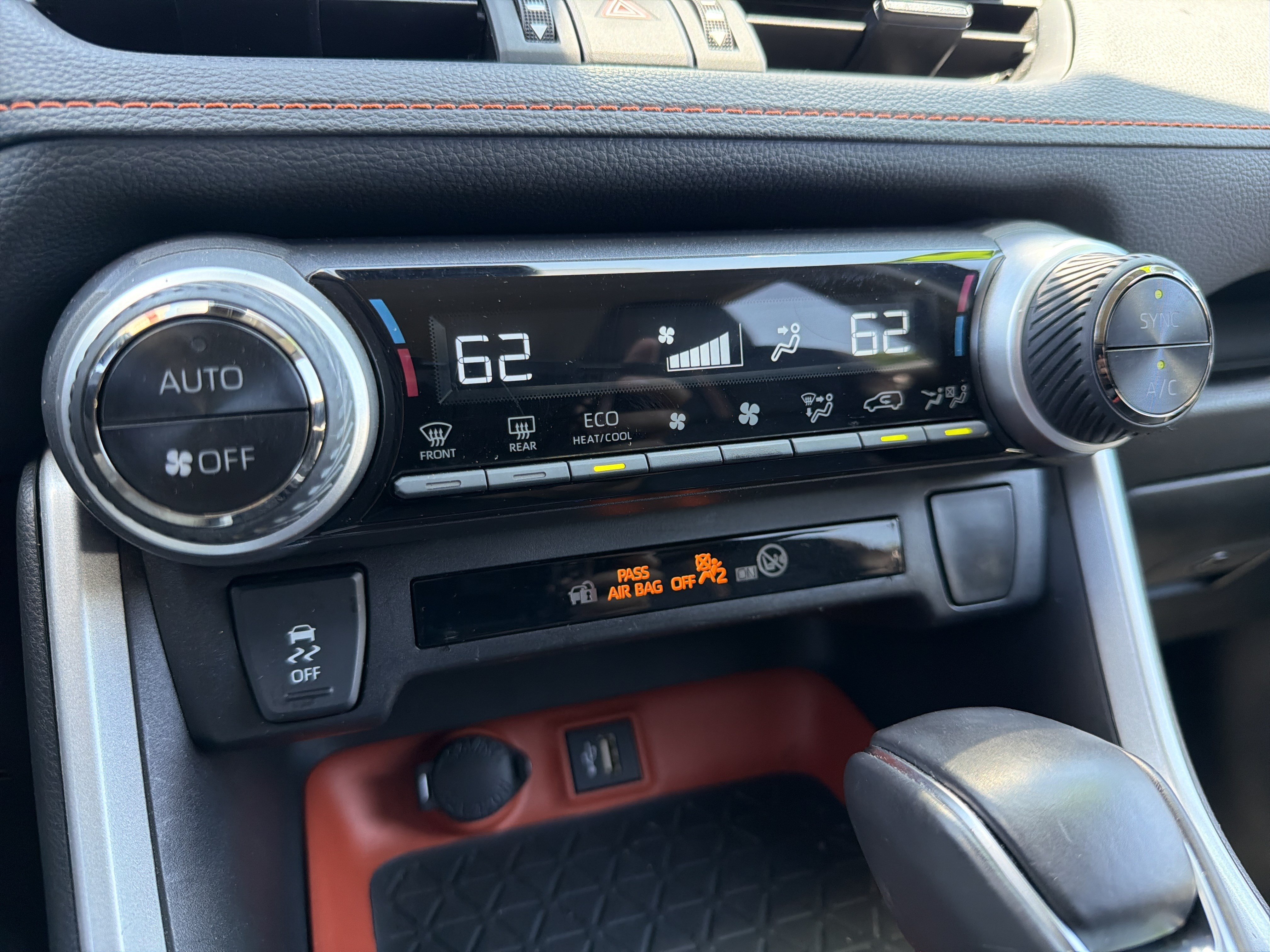 Certified 2024 Toyota RAV4 Adventure AWD/4WD image 7