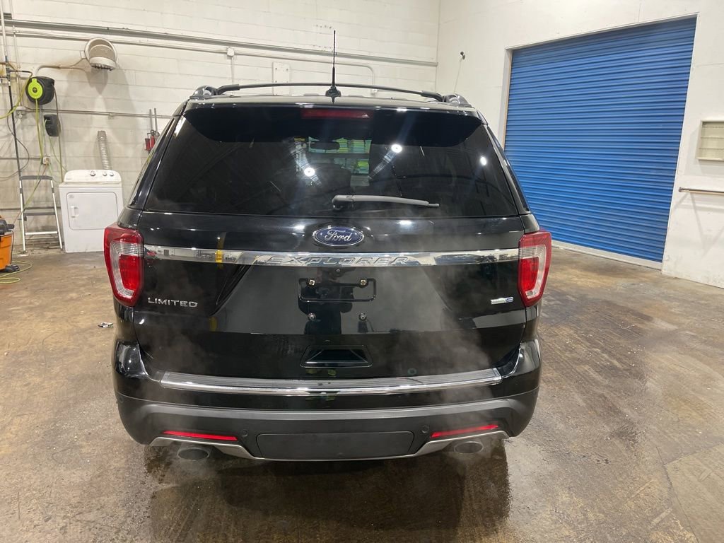 Used 2018 Ford Explorer Limited w/ Equipment Group 301A image 5