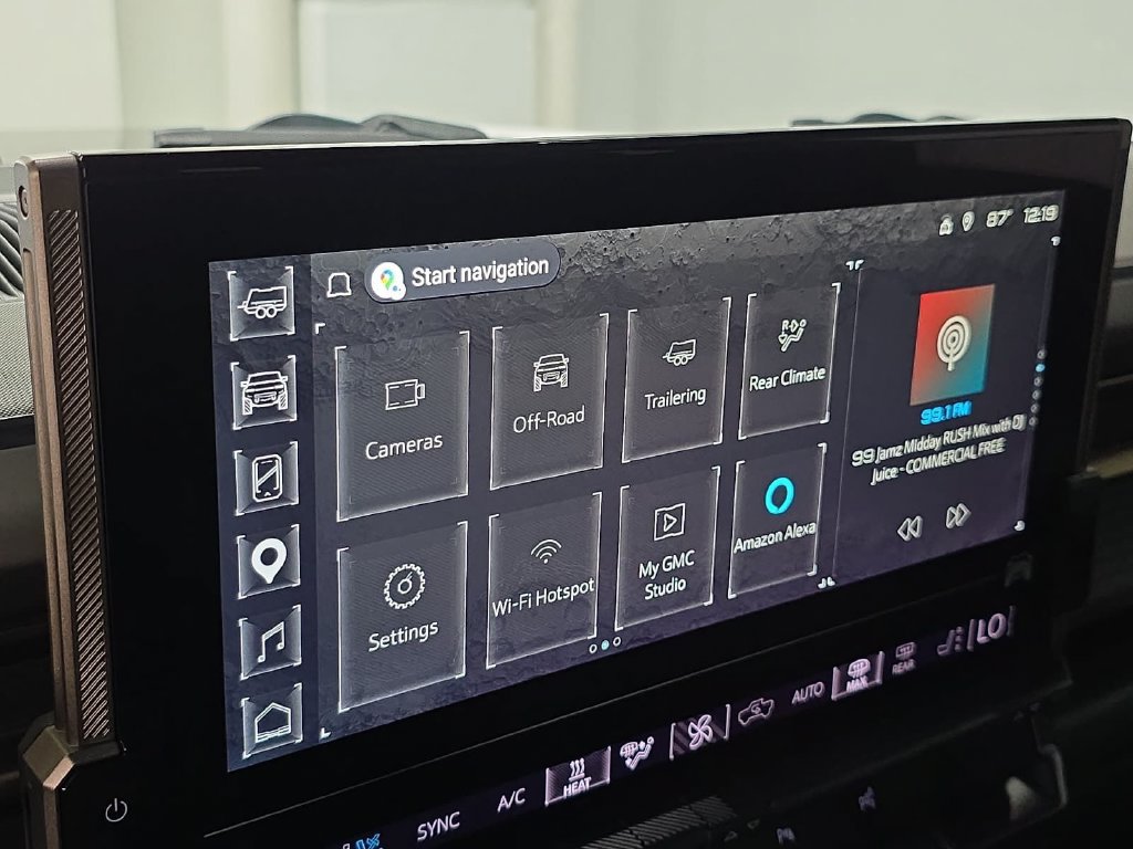 Used 2024 GMC Hummer EV 2X AWD/4WD image 14