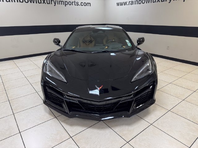 Used 2025 Chevrolet Corvette Z06 w/ Stealth Interior Trim Package RWD image 2
