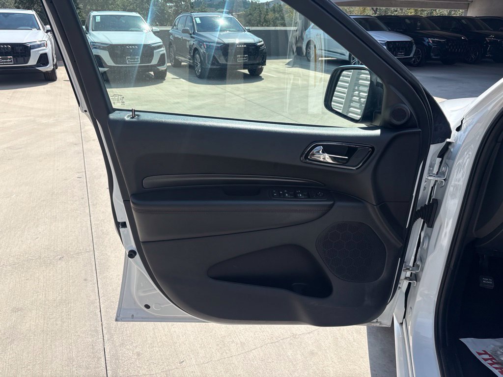 Used 2025 Dodge Durango GT RWD image 12