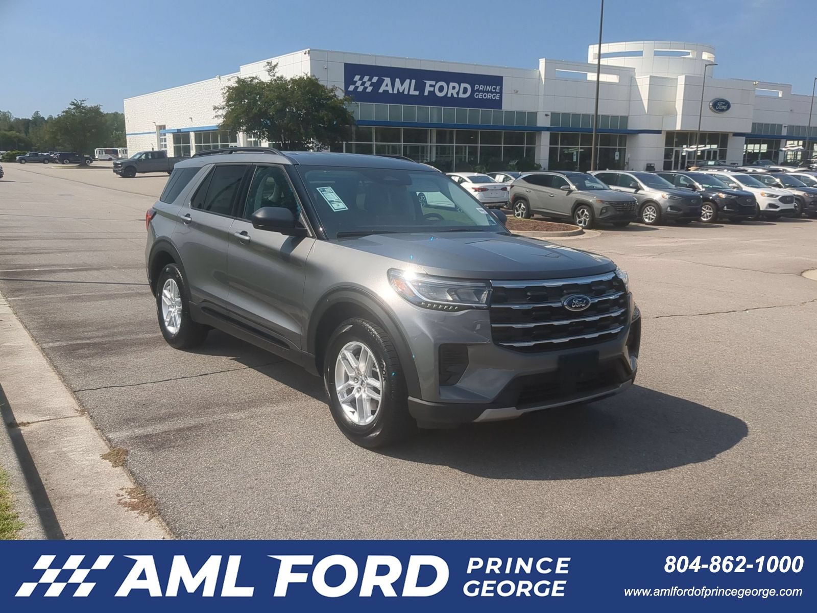 New 2026 Ford Explorer Active AWD/4WD image 1