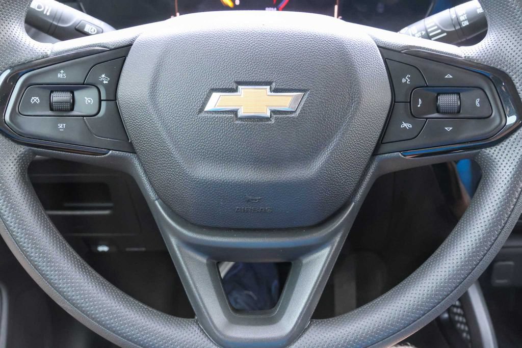 Used 2025 Chevrolet TrailBlazer LT AWD/4WD image 25