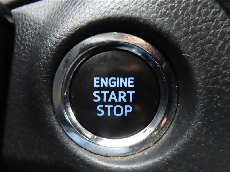 Used 2022 Toyota RAV4 XLE FWD image 19