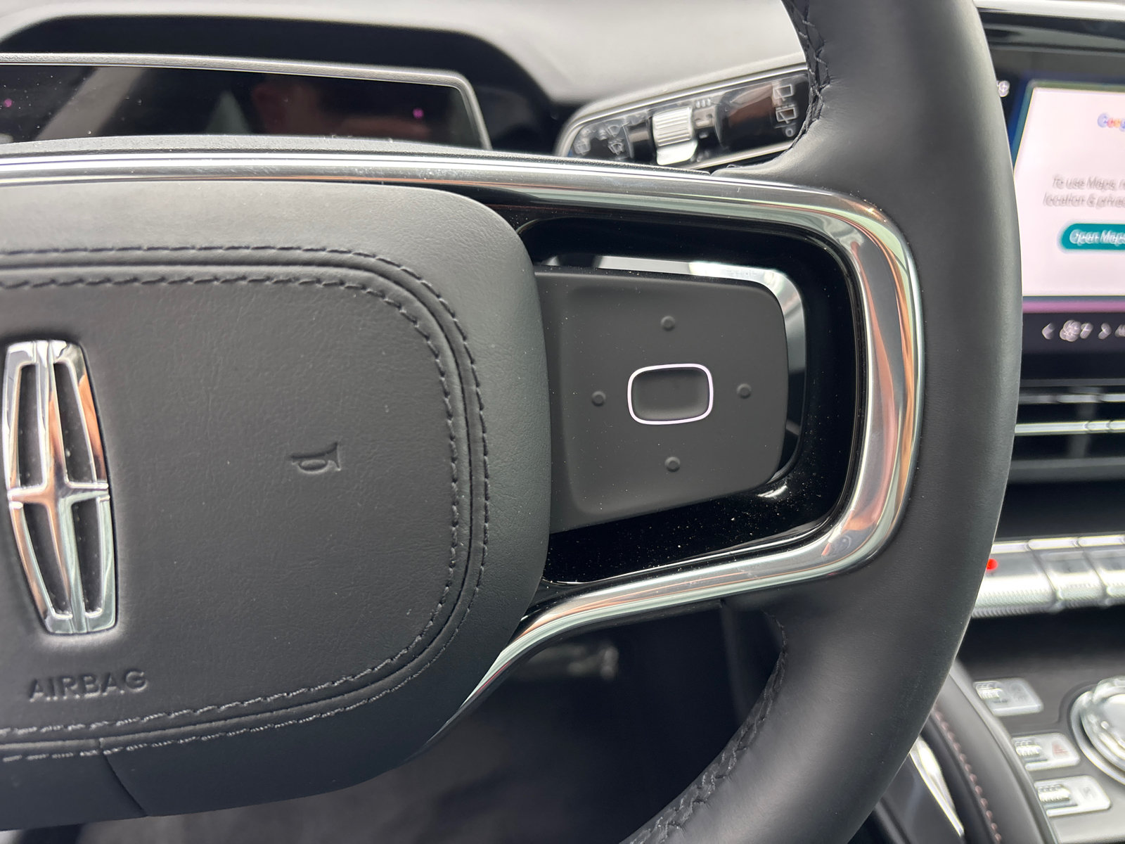 New 2026 Lincoln Nautilus Reserve AWD/4WD image 18