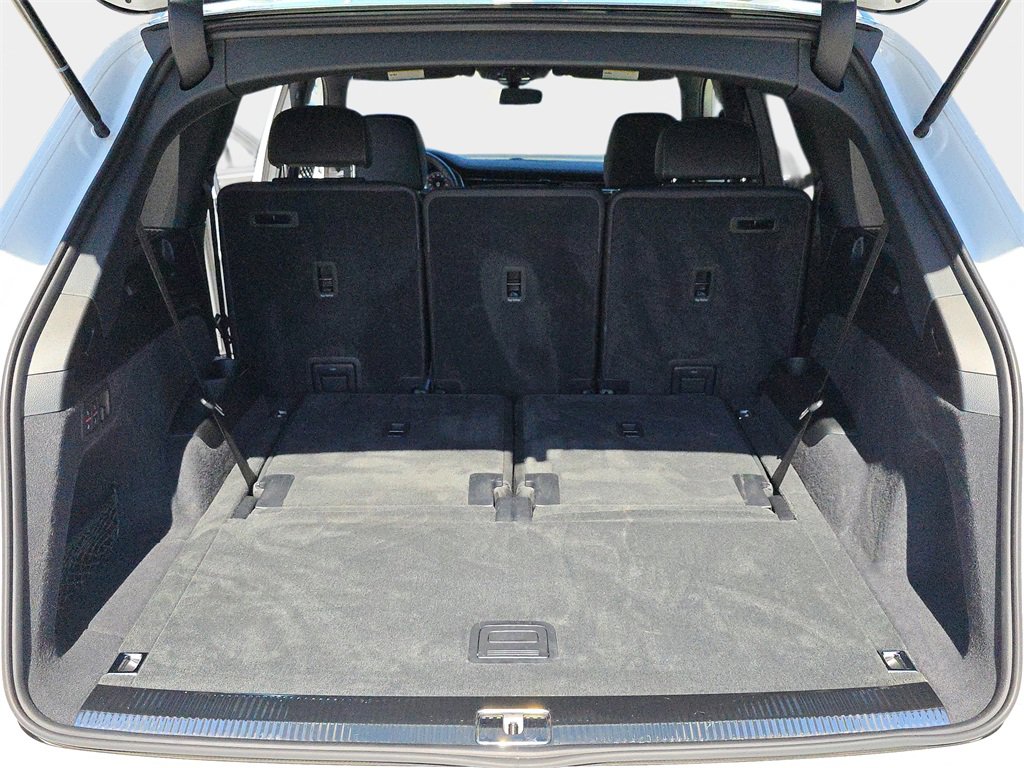 Certified 2025 Audi Q7 3.0T Premium Plus image 13