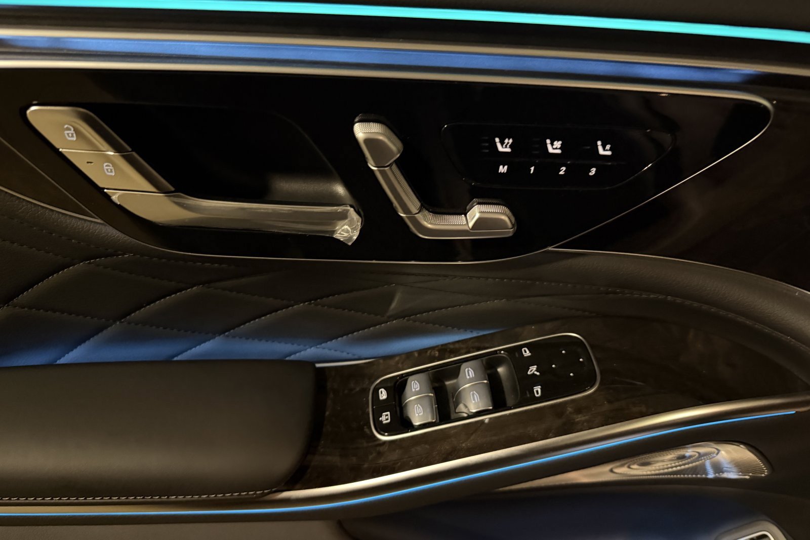 New 2027 Mercedes-Benz S 580 4MATIC Sedan image 10