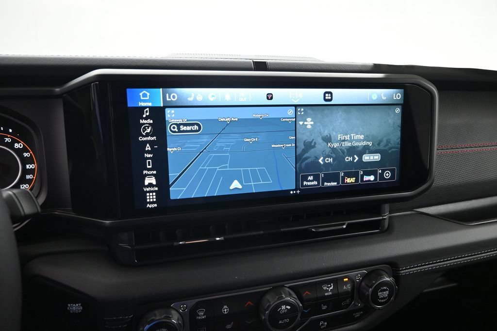 Used 2025 Jeep Wrangler Unlimited Rubicon AWD/4WD image 14
