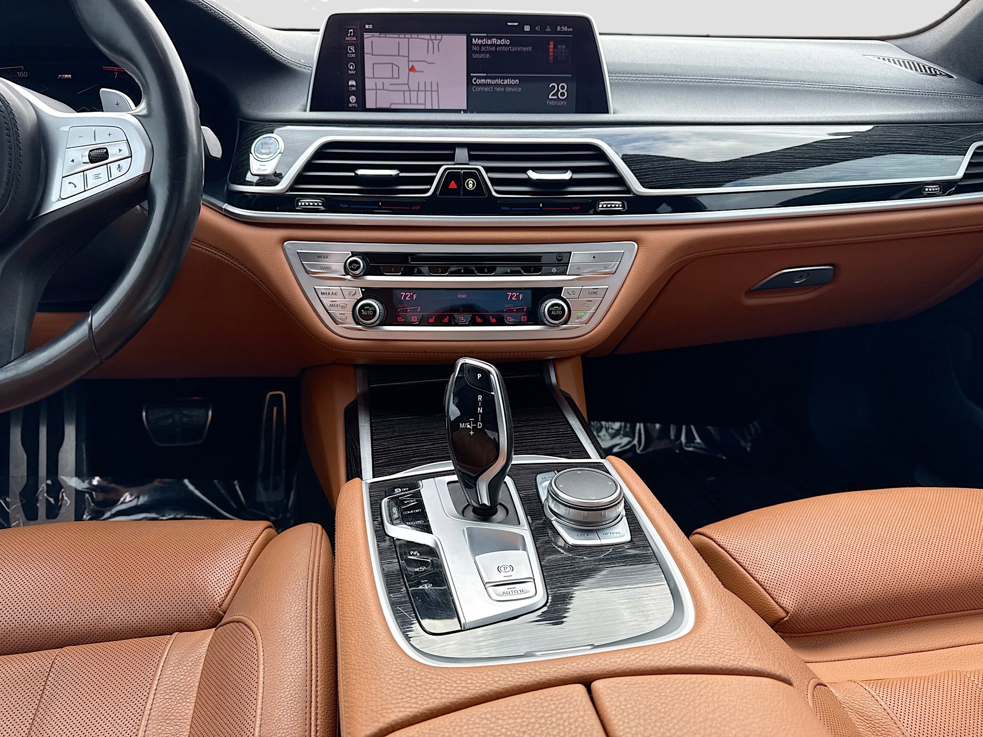 Used 2020 BMW 740i w/ M Sport Package image 19