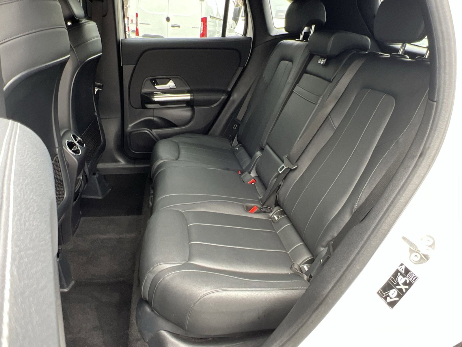 Used 2021 Mercedes-Benz GLA 250 w/ Premium Package image 23