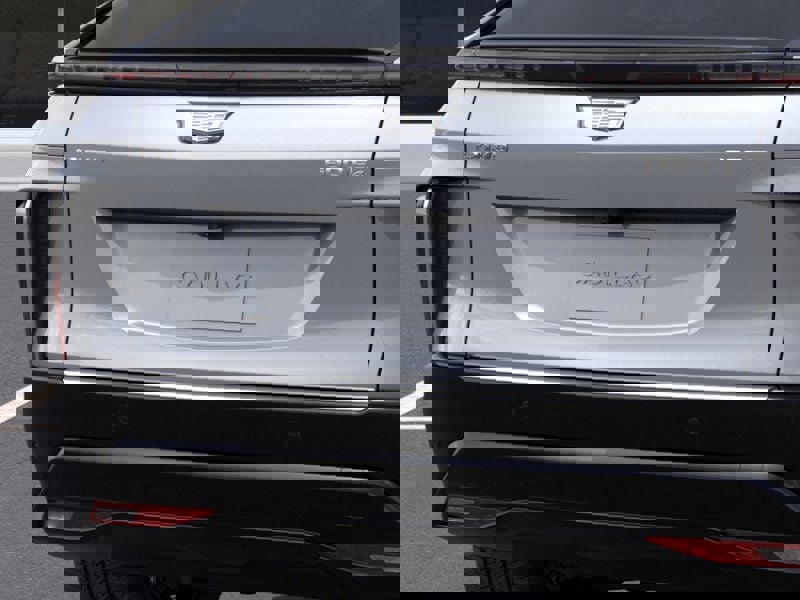 New 2025 Cadillac Lyriq Luxury w/ LPO, Floor Liner Package image 14