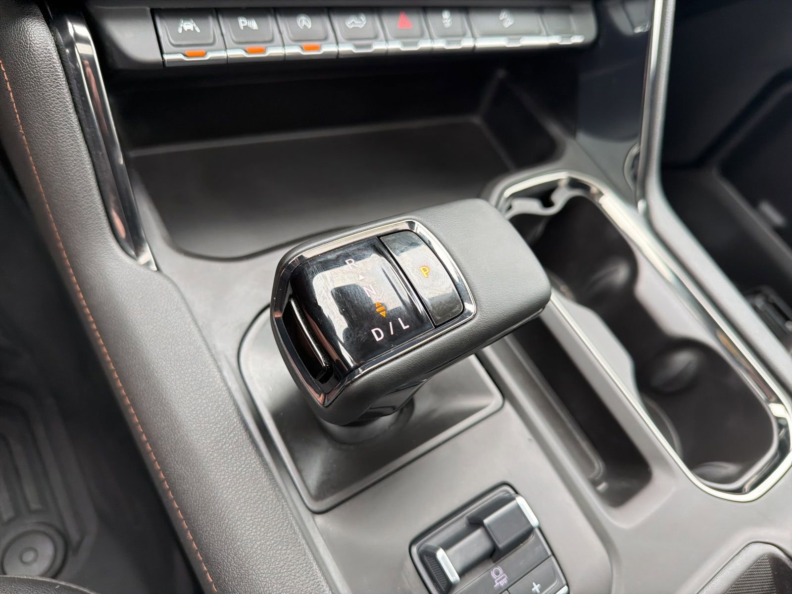 Used 2023 GMC Sierra 1500 AT4 w/ Technology Package image 24