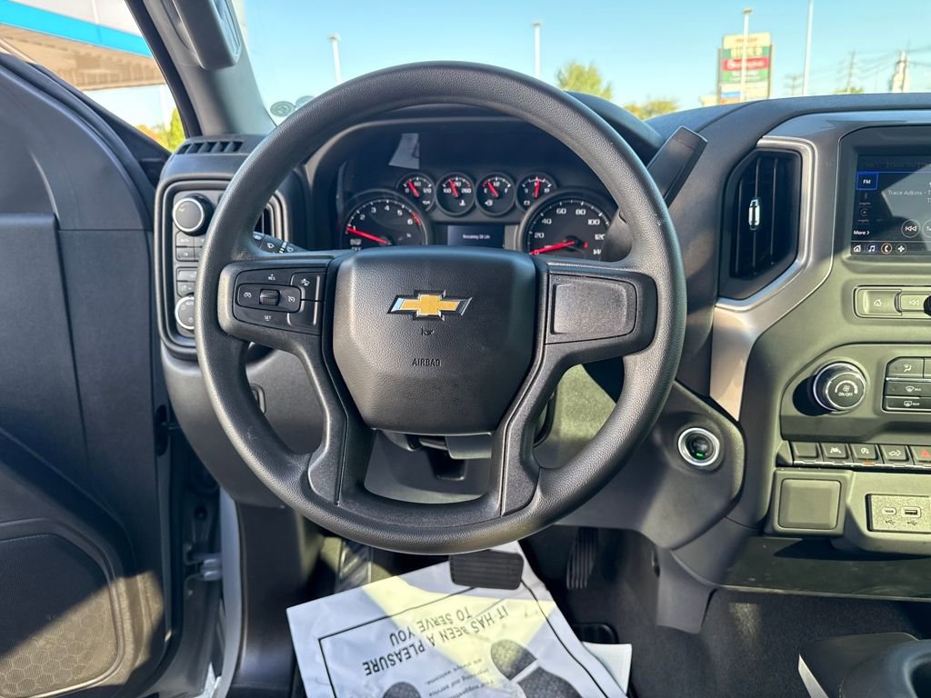 Used 2024 Chevrolet Silverado 1500 Custom image 17
