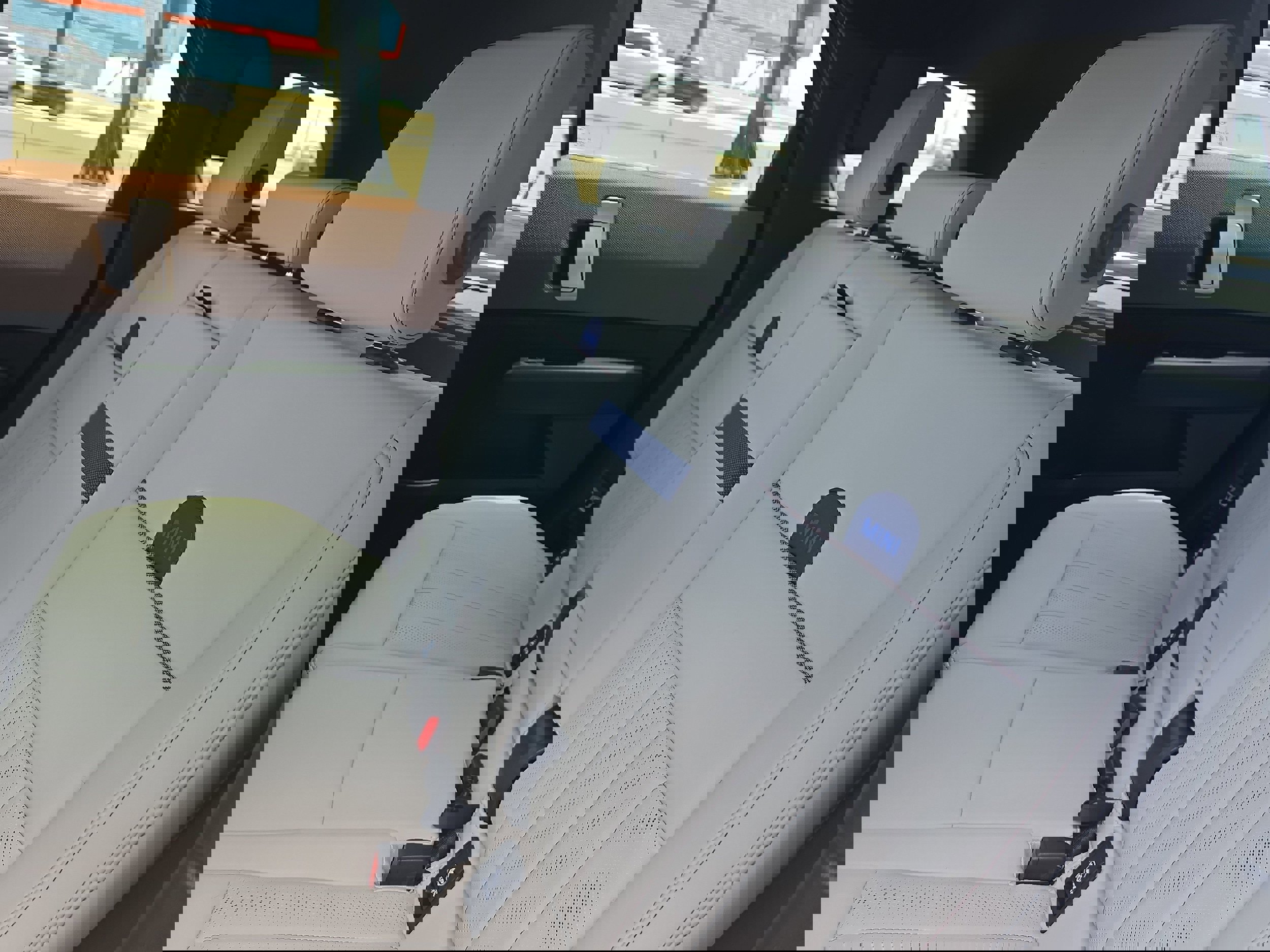 Used 2025 MINI Cooper Countryman S w/ Comfort Package Max image 14