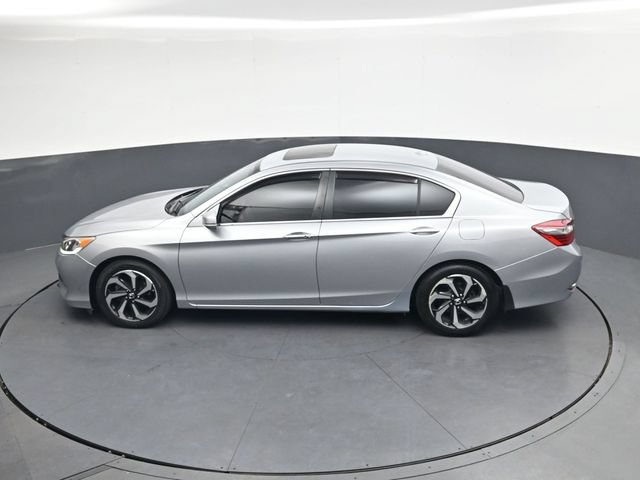 Used 2017 Honda Accord EX image 26