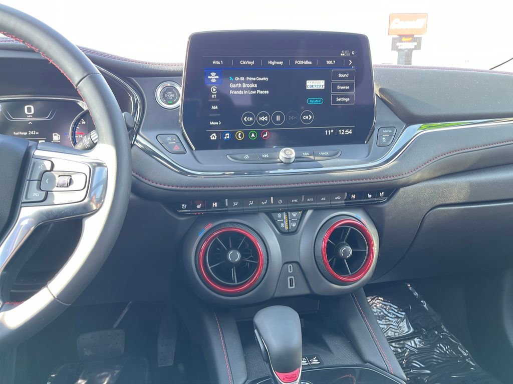 Used 2025 Chevrolet Blazer RS w/ Enhanced Convenience Package image 29