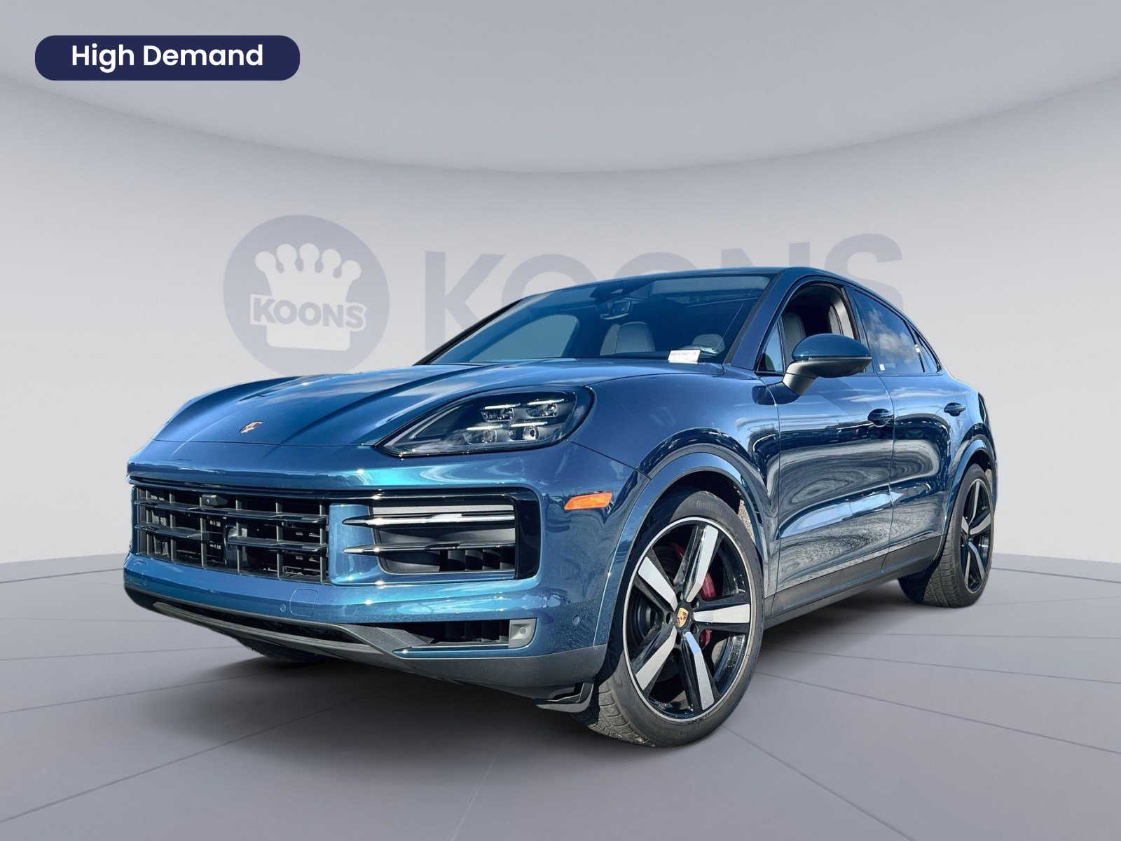 Used 2024 Porsche Cayenne S AWD/4WD image 1