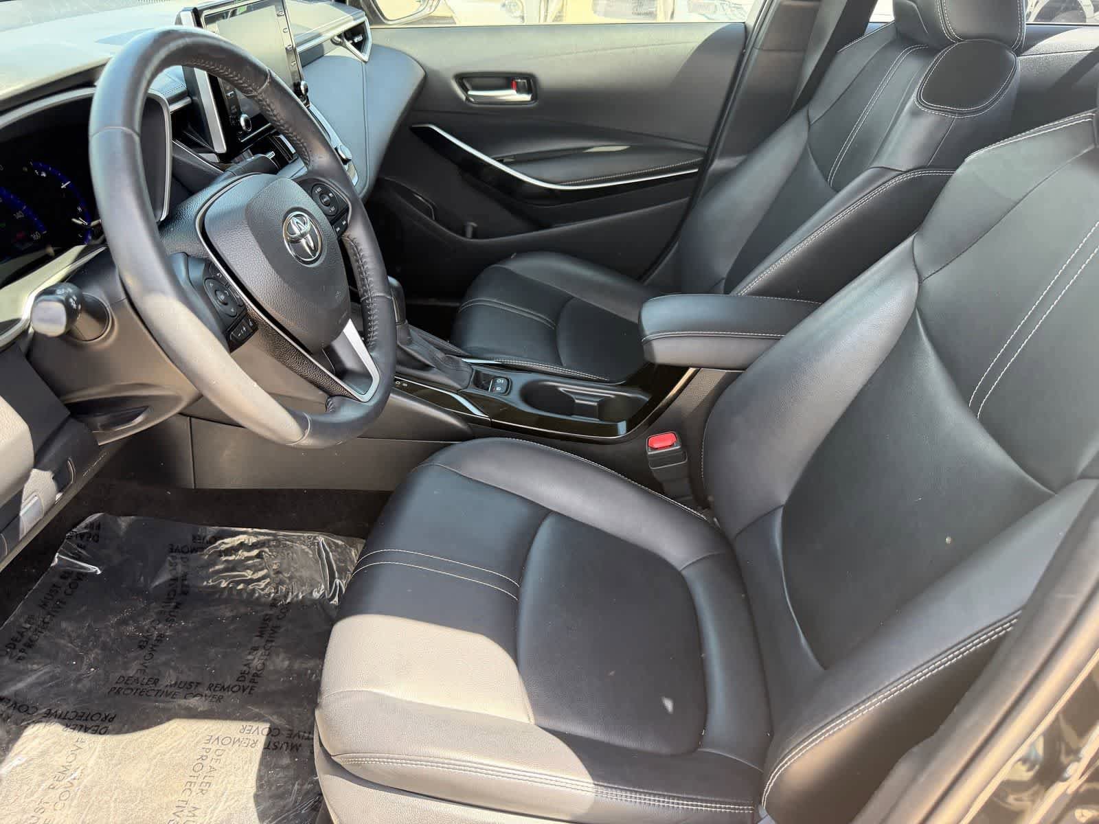 Used 2020 Toyota Corolla XLE w/ Carpet Mat Package (TMS) FWD image 13