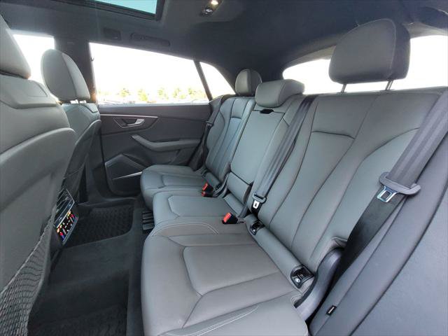 Used 2022 Audi Q8 Prestige AWD/4WD image 16