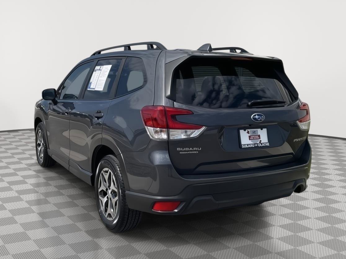Used 2022 Subaru Forester Premium image 5