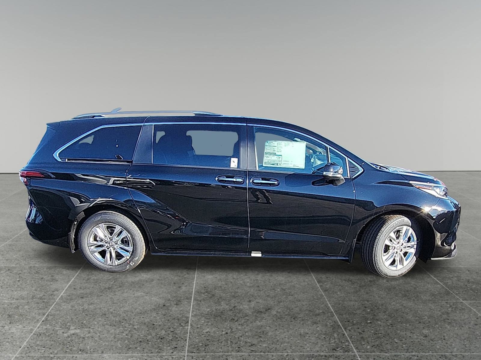 New 2026 Toyota Sienna Limited image 8
