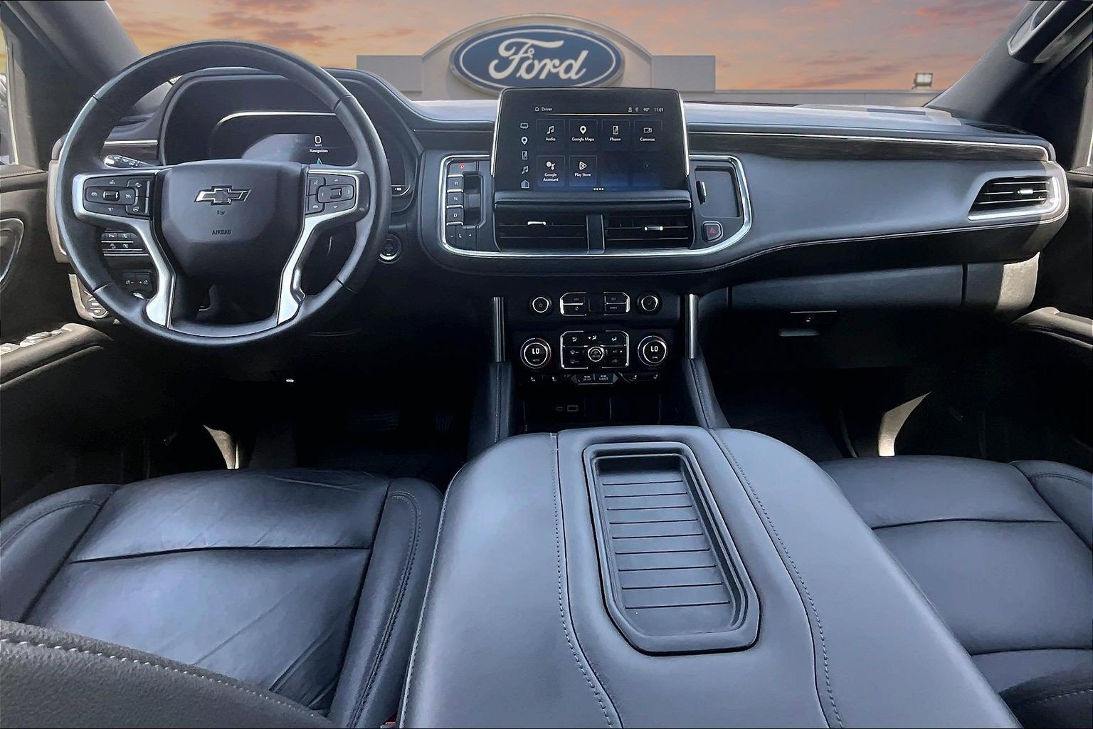 Used 2024 Chevrolet Tahoe Z71 w/ Z71 Off-Road Package AWD/4WD image 16
