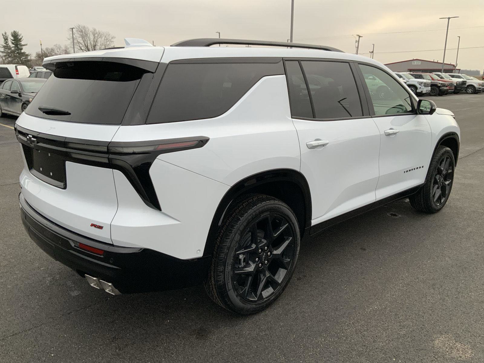 New 2026 Chevrolet Traverse RS w/ LPO, Floor Liner Package image 16