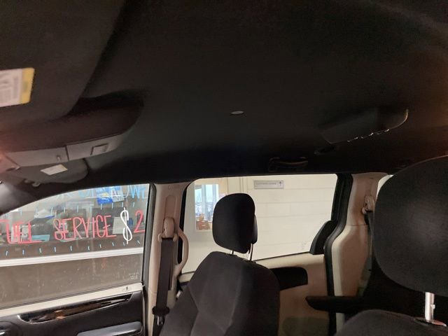 Used 2014 Dodge Grand Caravan SE image 11