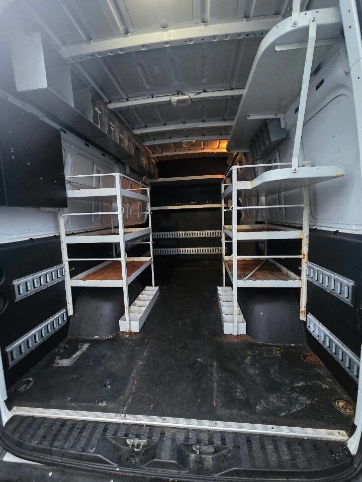 Used 2017 Mercedes-Benz Sprinter 3500 image 29