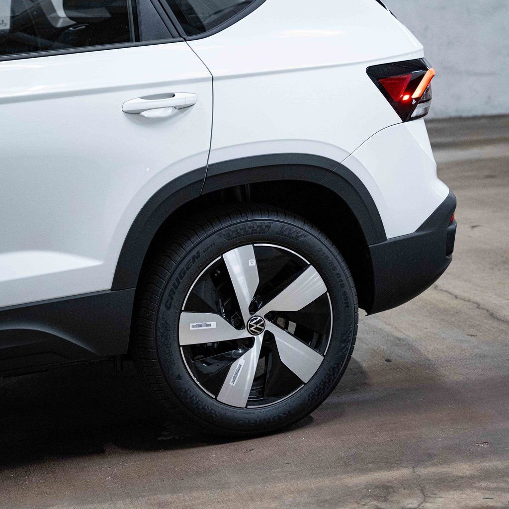 New 2026 Volkswagen Taos S image 4