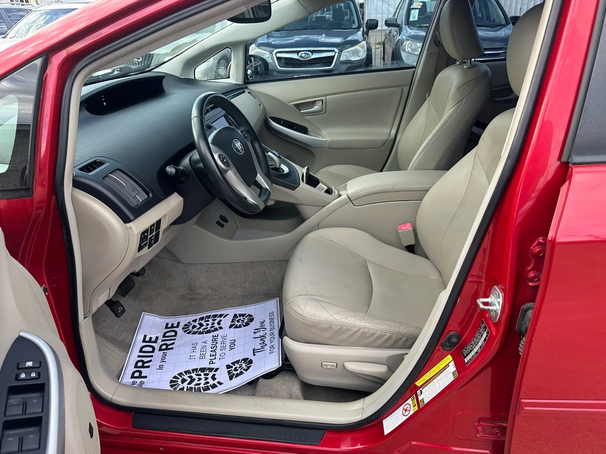 Used 2011 Toyota Prius Four w/ Navigation Pkg FWD image 3