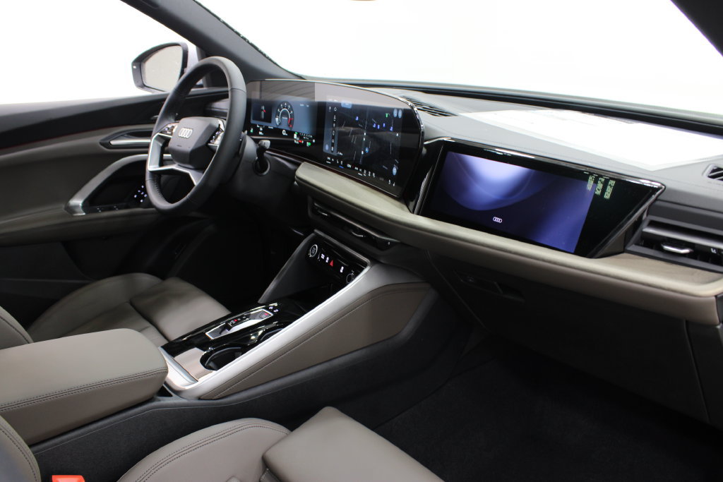 New 2026 Audi Q5 Premium Plus AWD/4WD image 25