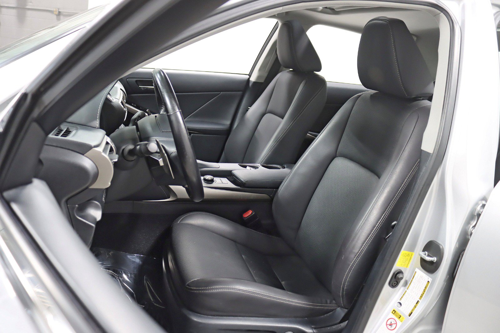 Used 2015 Lexus IS 250 AWD w/ Navigation System Package image 24