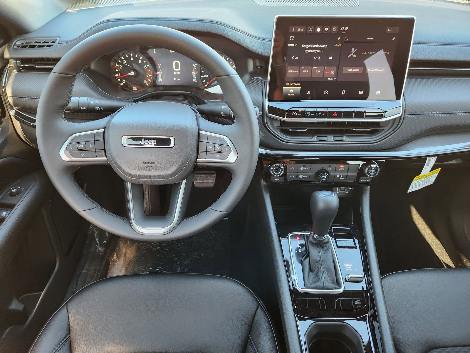 New 2026 Jeep Compass Latitude image 35