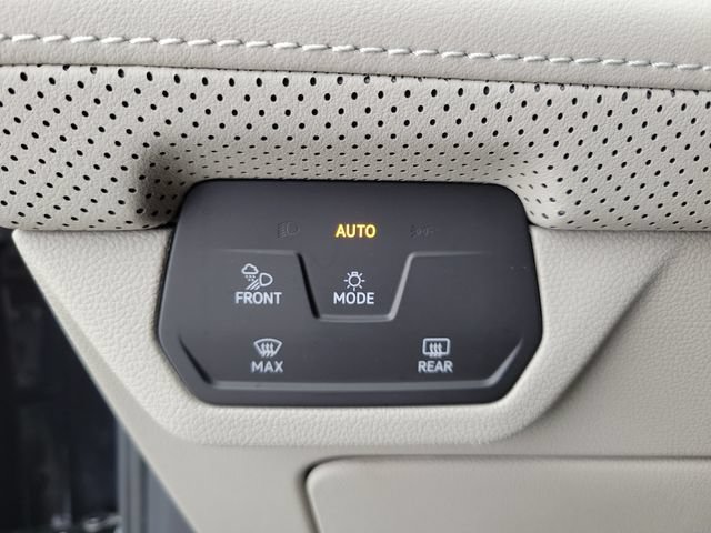 Used 2024 Volkswagen Atlas SE FWD image 33