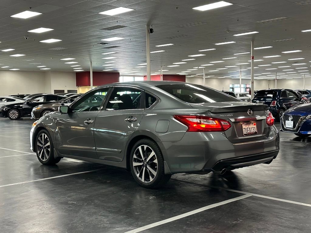 Used 2016 Nissan Altima 2.5 SR image 5