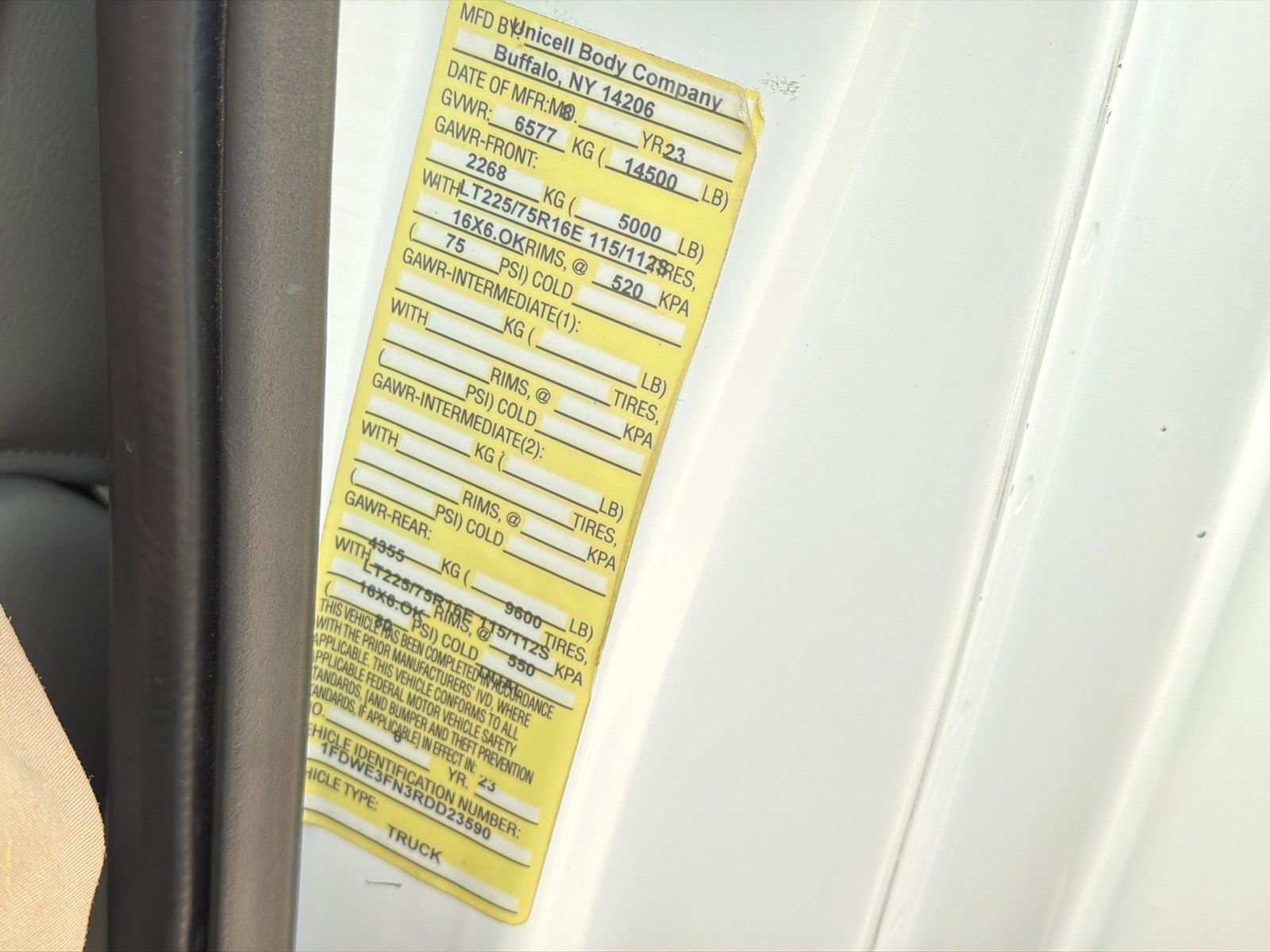 Used 2024 Ford E-350 and Econoline 350 Super Duty w/ Power Windows & Locks Group image 30