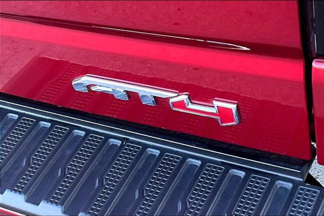 Used 2025 GMC Sierra 1500 AT4 w/ AT4 Premium Package AWD/4WD image 25