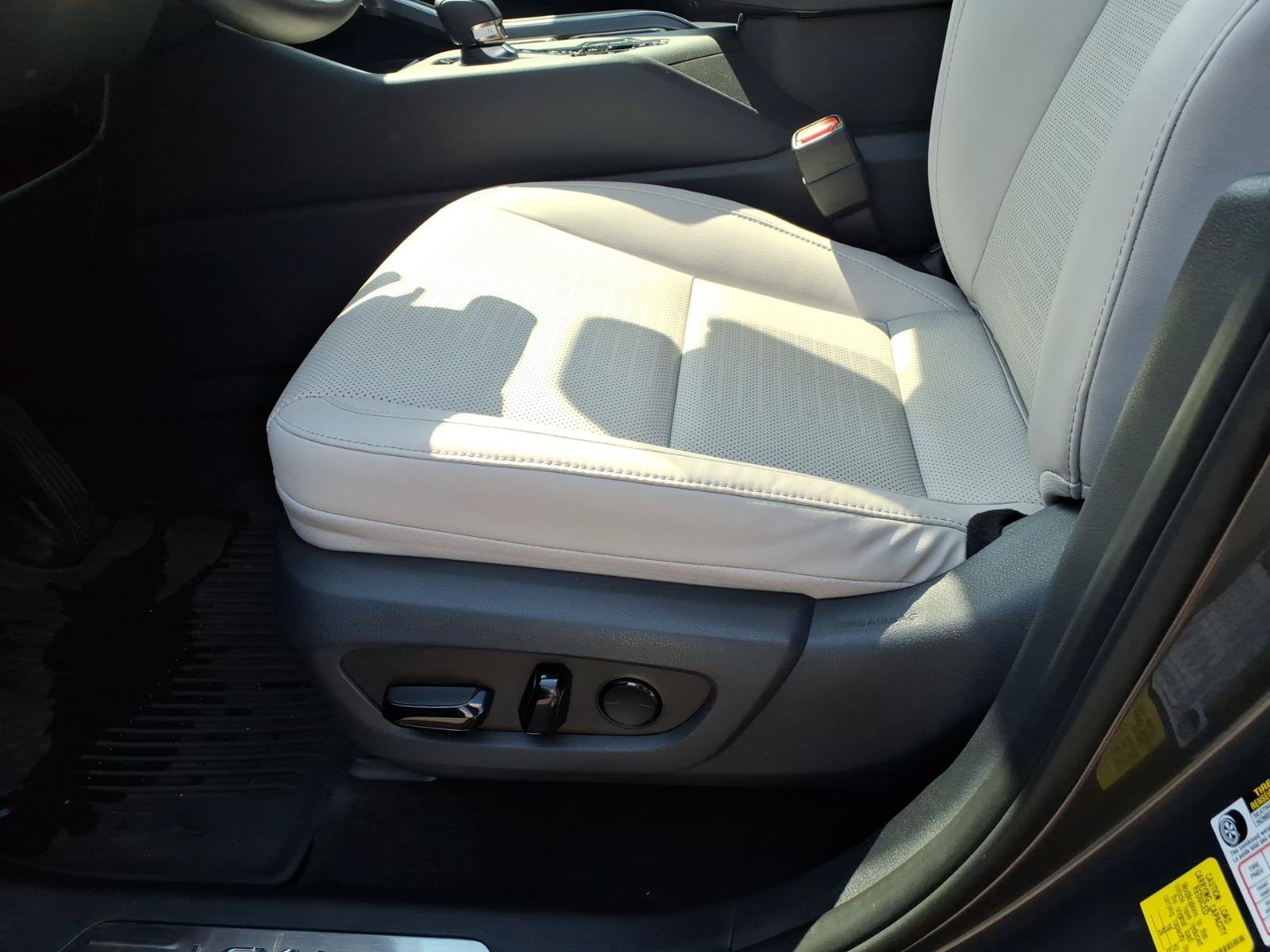 Certified 2025 Lexus TX 350 AWD w/ Technology Package image 19